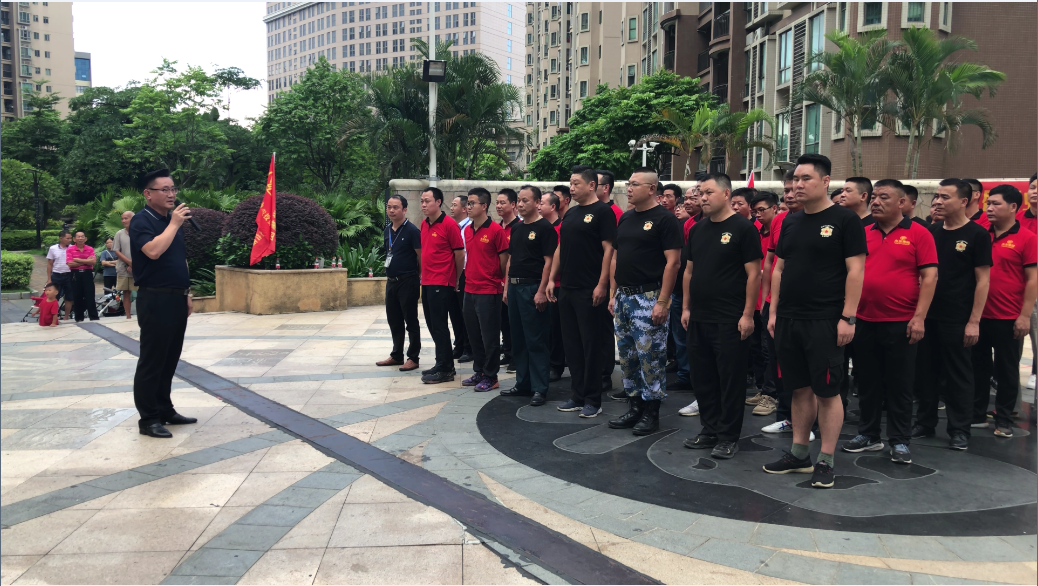 永发集团组织“迎中秋、庆国庆”拔河比赛